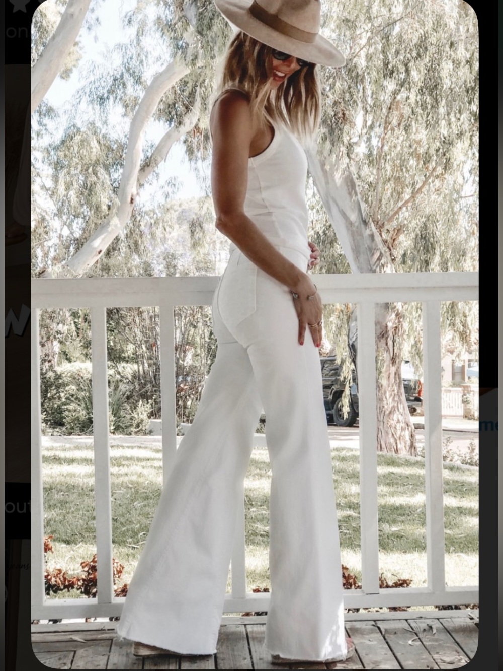NWT 7 For All Mankind Ultra High Rise Dojo with Front Seam in White. Size 27